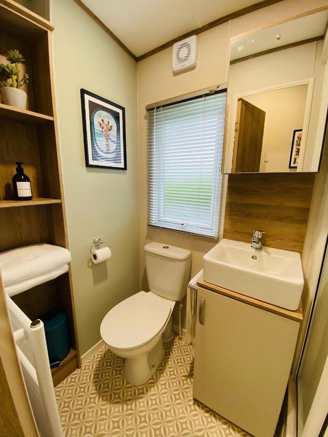 The Sanctuary Holiday Home - Escape The Ordinary Knaresborough Exterior foto