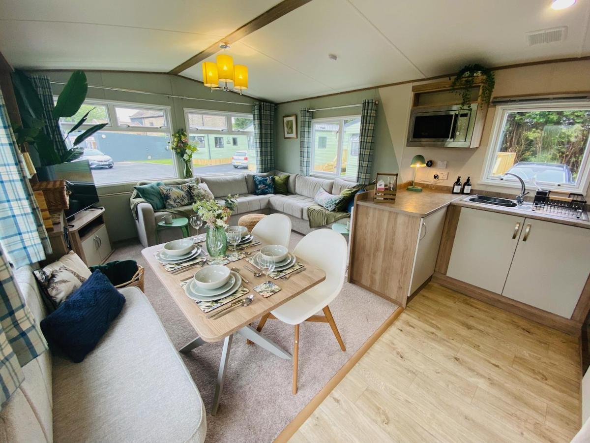 The Sanctuary Holiday Home - Escape The Ordinary Knaresborough Exterior foto